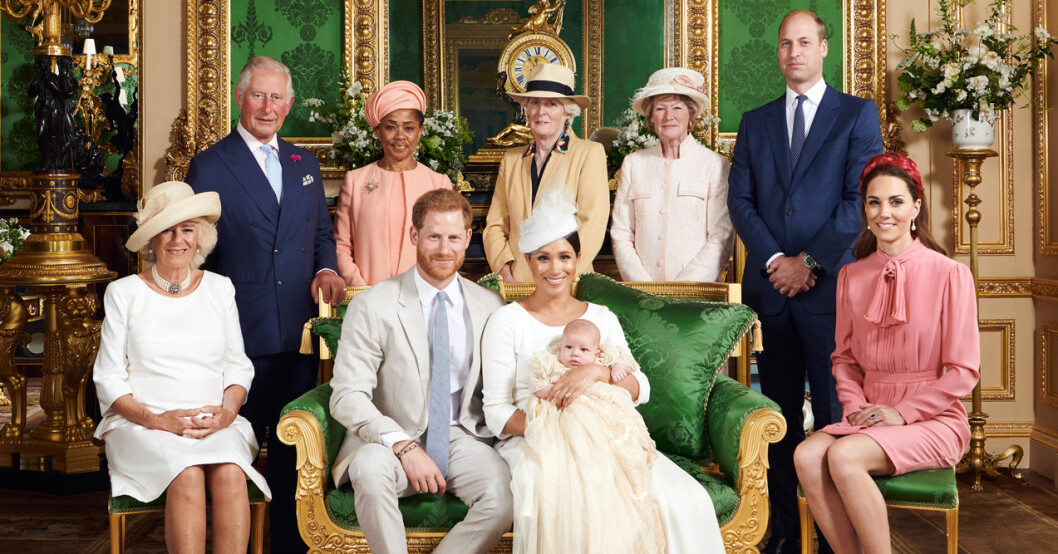 ”Kate ser ut som hon vill fly!” – 3 kungliga familjebilder som har blivit snackisar