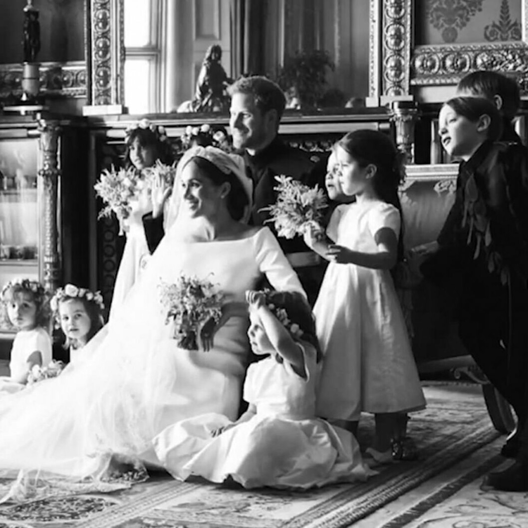 De åtta barnen i näbbet: Zalie Warren, prinsessan Charlotte, Remi och Rylan Litt, Florence van Cutsem, prins George och Ivy och John Mulroney. Meghans och prins Harrys brudnäbb: Zalie Warren, prinsessan Charlotte, Remi och Rylan Litt, Florence van Cutsem, prins George och Ivy och John Mulroney.