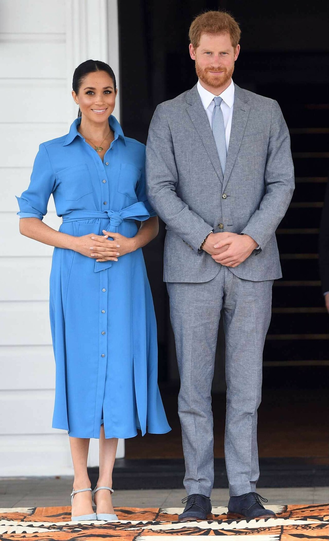 … samma klänning såg vi i oktober 2018 – på Tonga. Meghan på Tonga
