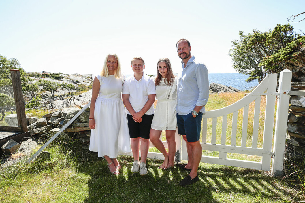 Mette-Marit med familj