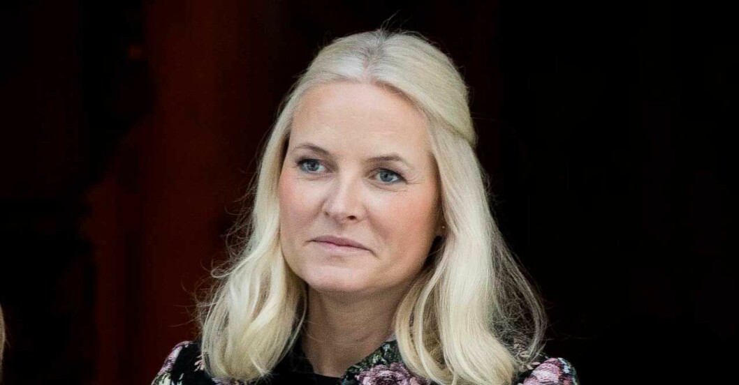 Kronprinsessan Mette-Marit stöttar Märtha Louise och barnen. Kronprinsessan Mette-Marit.