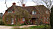 Huset i Bucklebury, här bor Kates mamma och pappa Carole och Michael Middleton