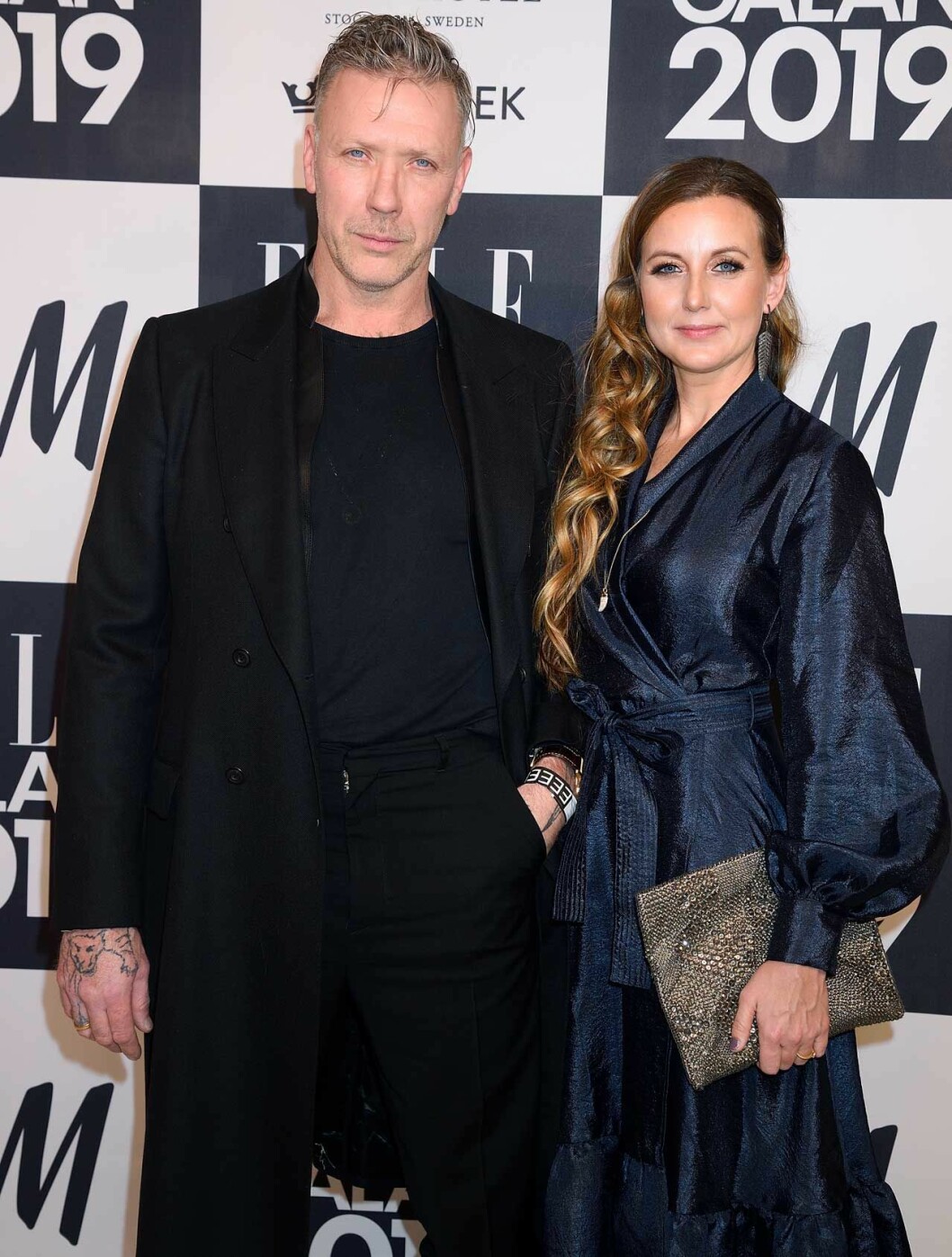 Sanna Lundell under en intervju 2009 när hon utsetts till årets mamma. Mikael Persbrandt och Sanna Lundell.