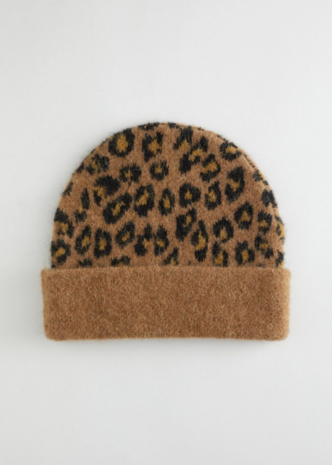 Leopardmönstrad mössa