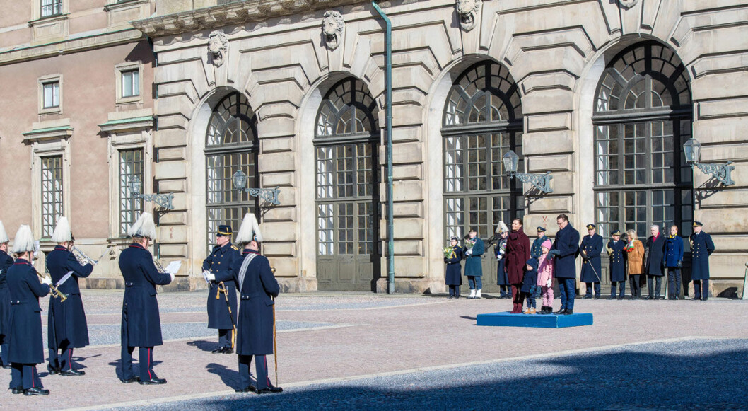 Kronprinsessan Victorias namnsdagsfirande äger alltid rum den 12 mars. En fin tradition – och alltid lika glatt och högtidligt. Kronprinsessan Victorias namnsdagsfirande på slottet 2019.