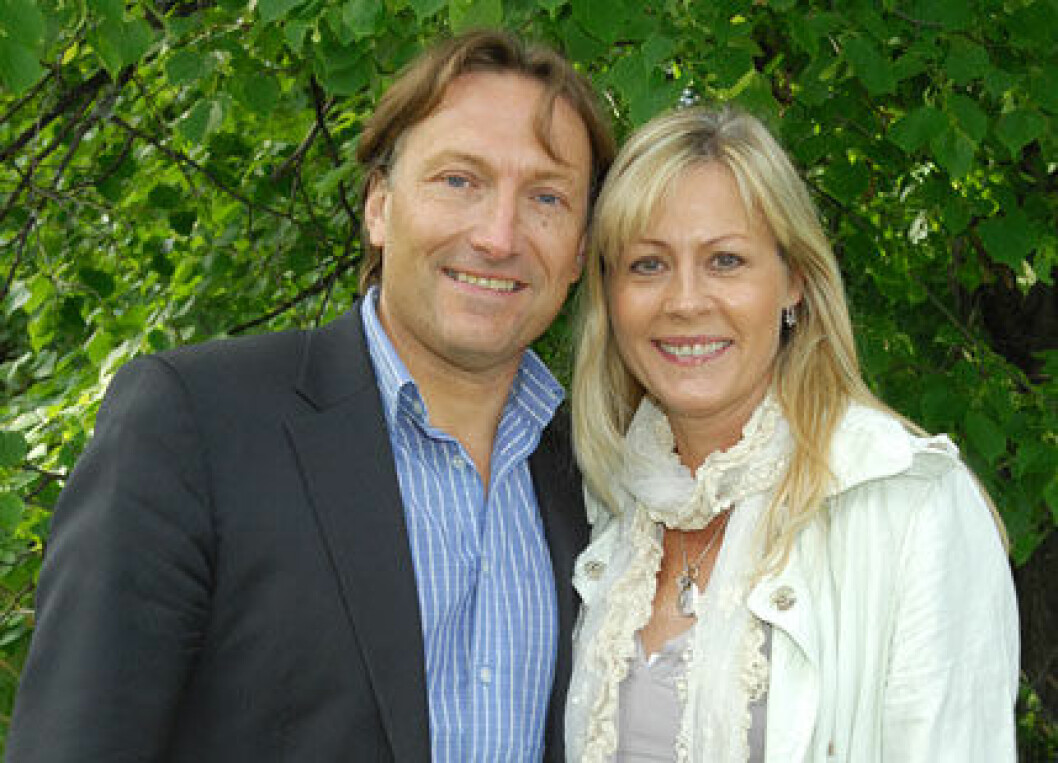 Nina Gunke och sambon Samuel på teater-premiär. Nina Gunke och sambon Samuel på teater-premiär.