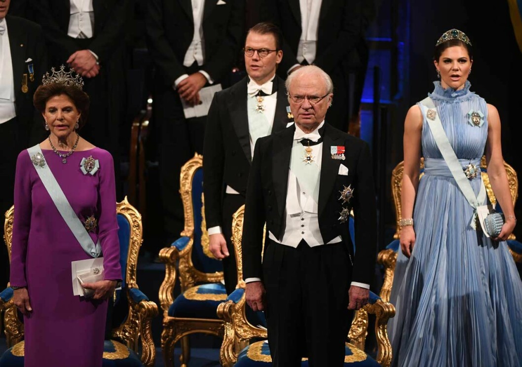 2017: Rätt igen. Kungafamiljen Nobel 2017.