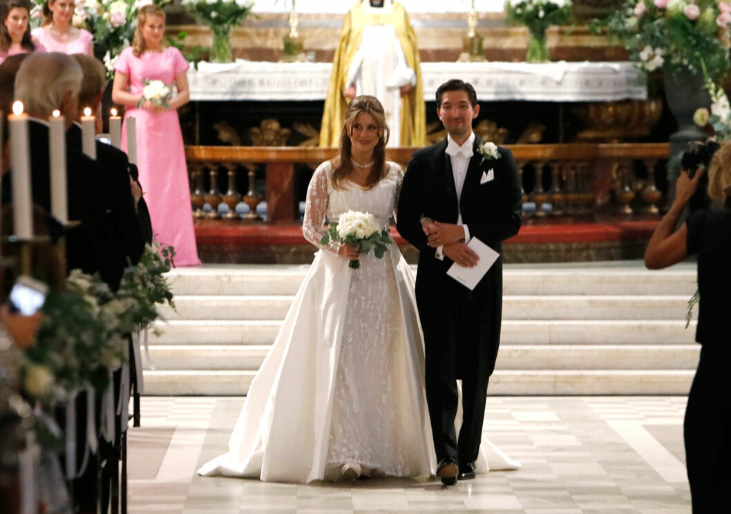 Brudparet Linnea Taube och Leonard Johansson, son till Noppe Lewenhaupt.