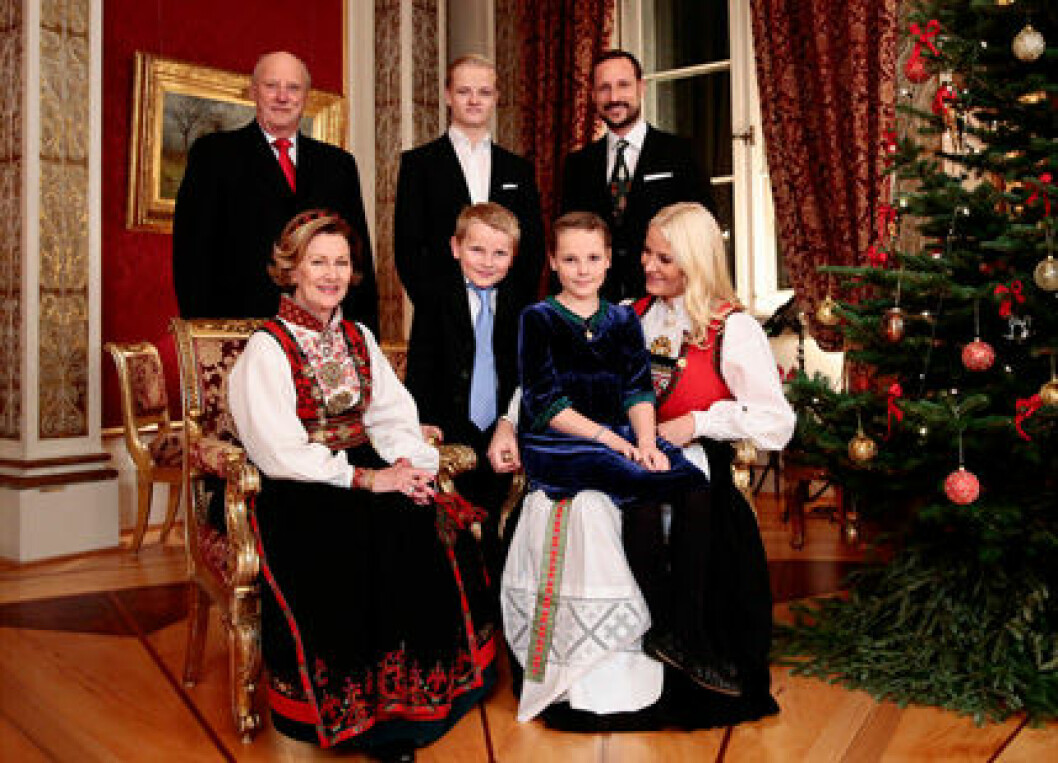 norska-kungafam-hovet