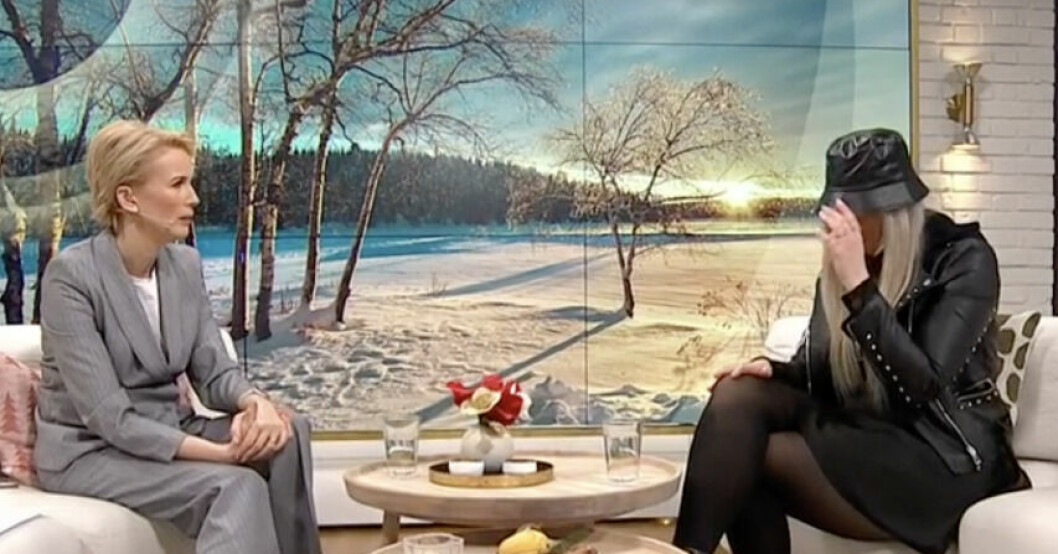 Sofie Svensson berättar att hon får panikångest i direktsändningen av Nyhetsmorgon under lördagen Jenny Strömstedt, TV4