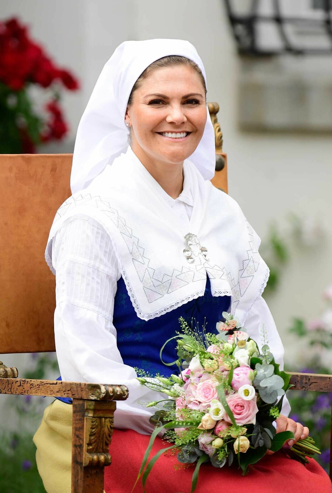 Kronprinsessan i sin Ölandsdräkt. Kronprinsessan Victoria i sin Ölandsdräkt.