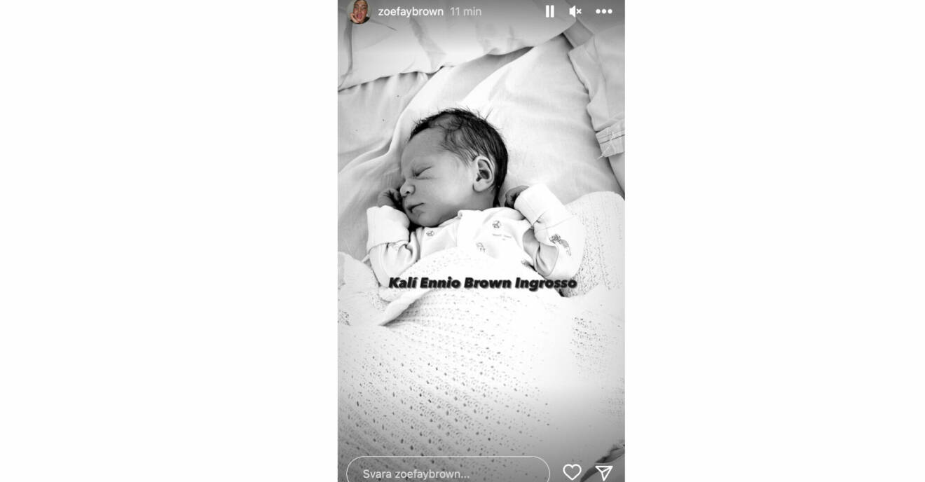 Oliver Ingrossos nyfödda son ligger och sover