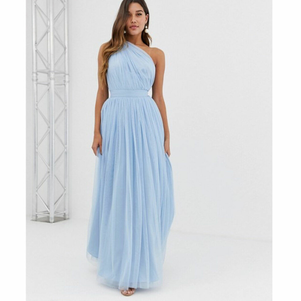 Blå tyllklänning från Asos Design