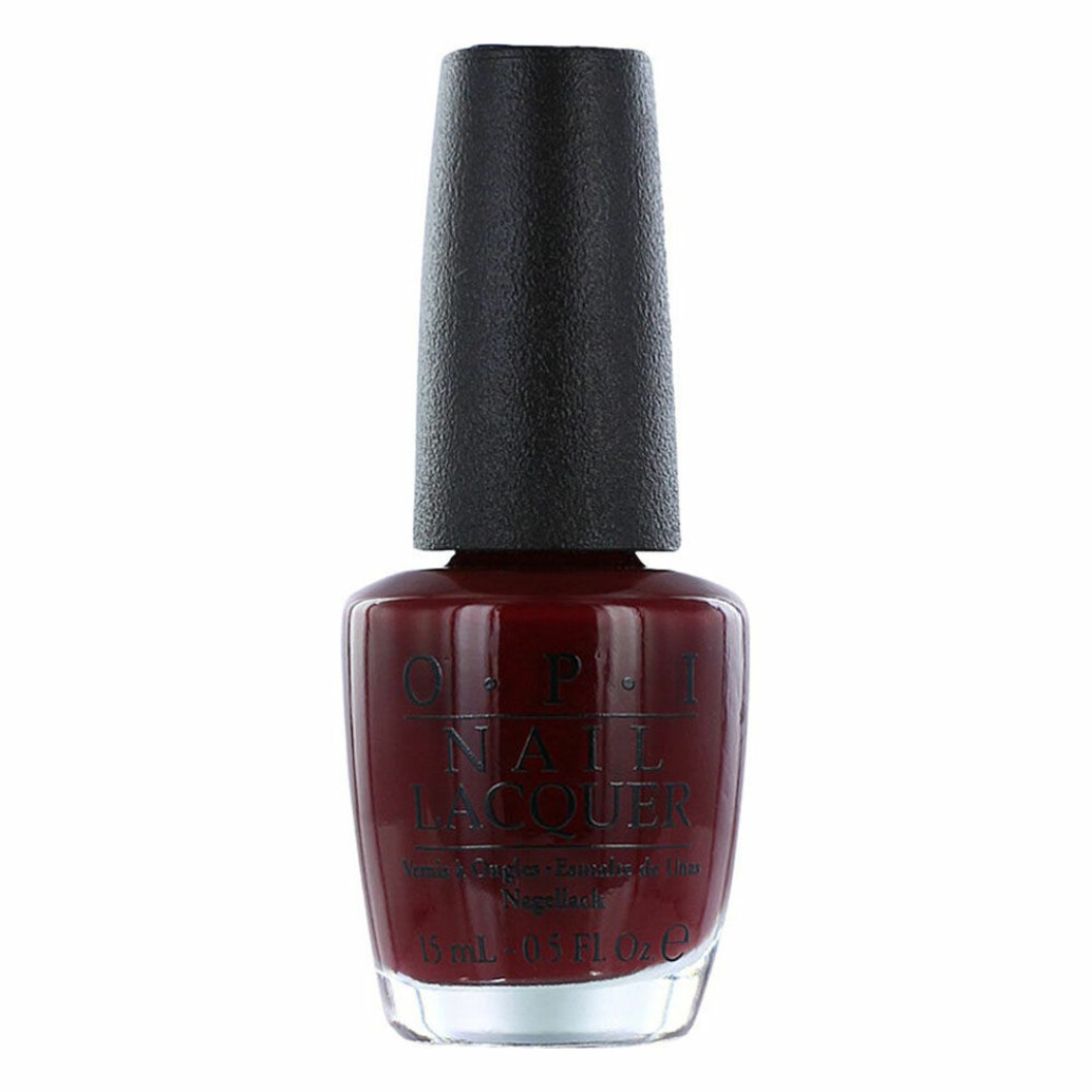 Nagellack-OPI-morkrott-hostnaglar