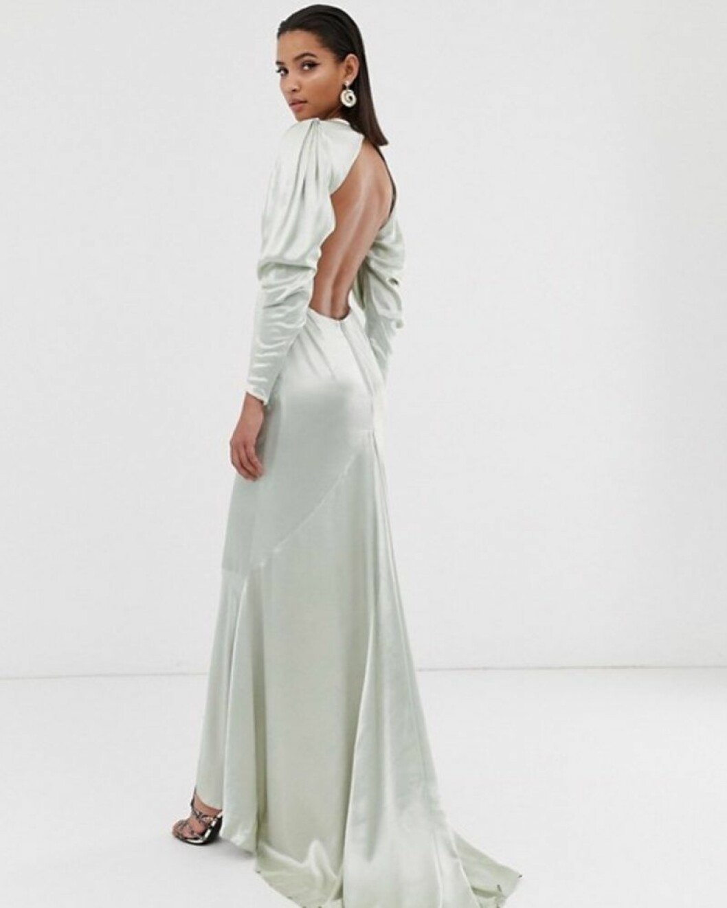 Långärmad satinklänning från Asos
