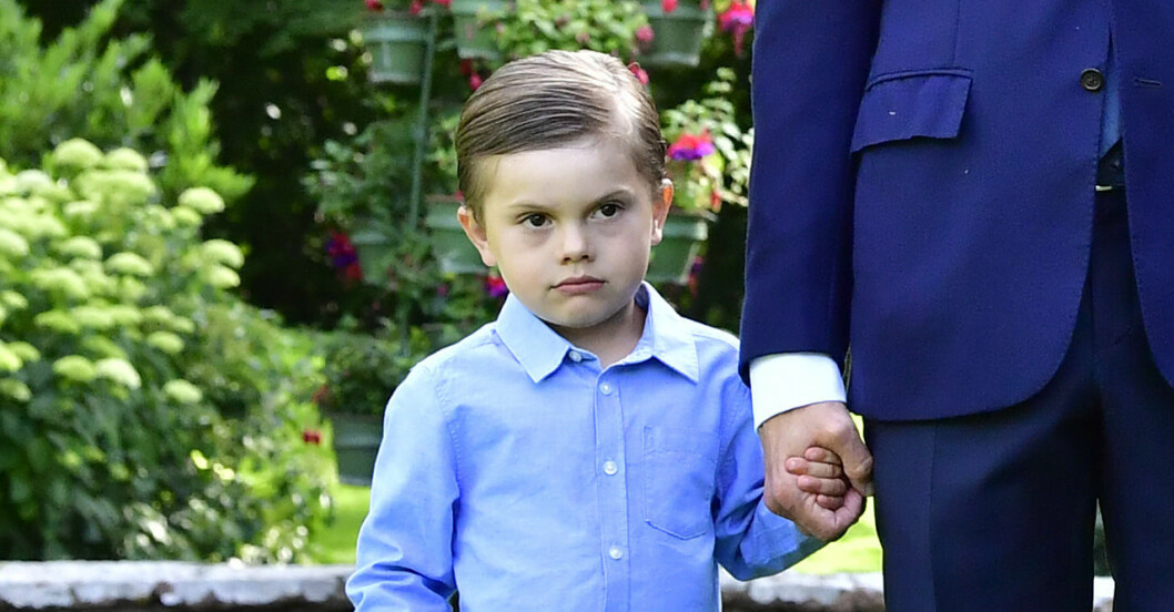 Nyekiperad för hösten? Kanske var prins Oscar ledig från förskolan, eller så hade prins Daniel hämtat tidigare. prins oscar