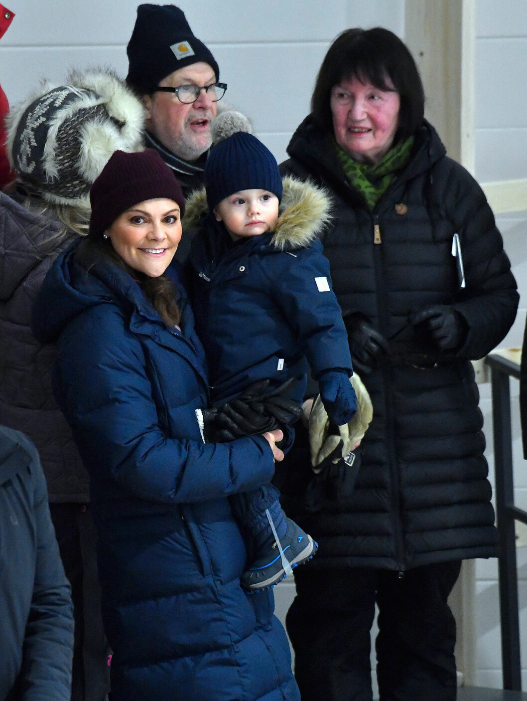 Prins Oscar på besök hos farmor Ewa och farfar Olle i Ockelbo 2018. prins oscar ewa westling Olle Westling kronprinsessan victoria