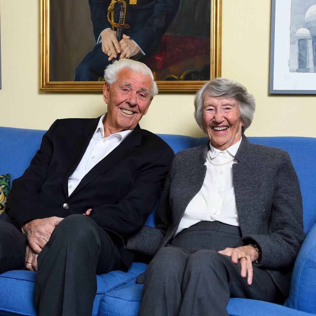 Oscar ”Oscis” Bernadotte af Wisborg med sin käresta Margot Ekelund. Nu har de gått bort båda två.