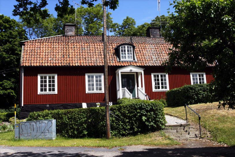 Pagebyggnaden på Drottningholm. Hit ”flyttade” Daniel år 2008 – men han bodde förstås hos Victoria. Pagebyggnaden Drottningholm Prins Daniel