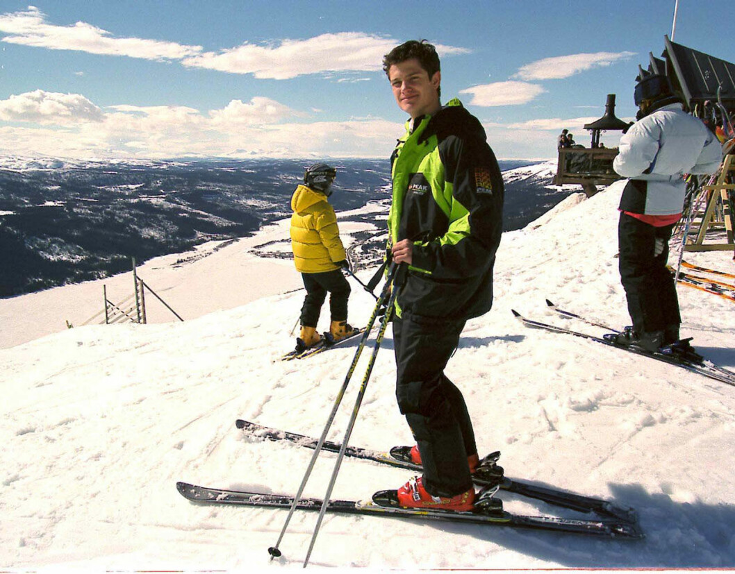 En nöjd prins. Prins Carl Philip på skidor.