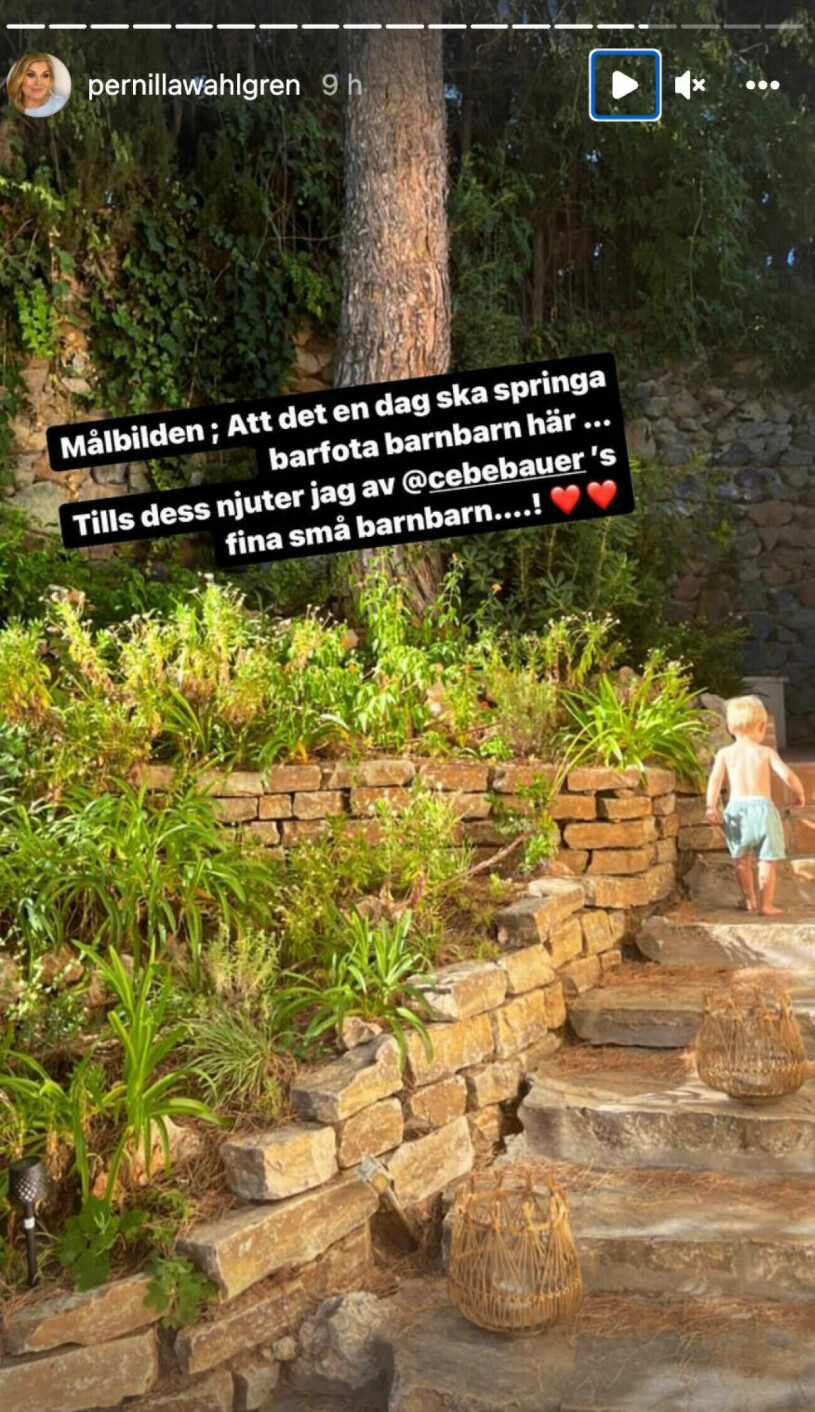 Pernilla Wahlgren njuter av bonus-barnbarnen i väntan på att hennes egna barn ska få knoddar! Pernilla Wahlgrens Instagram