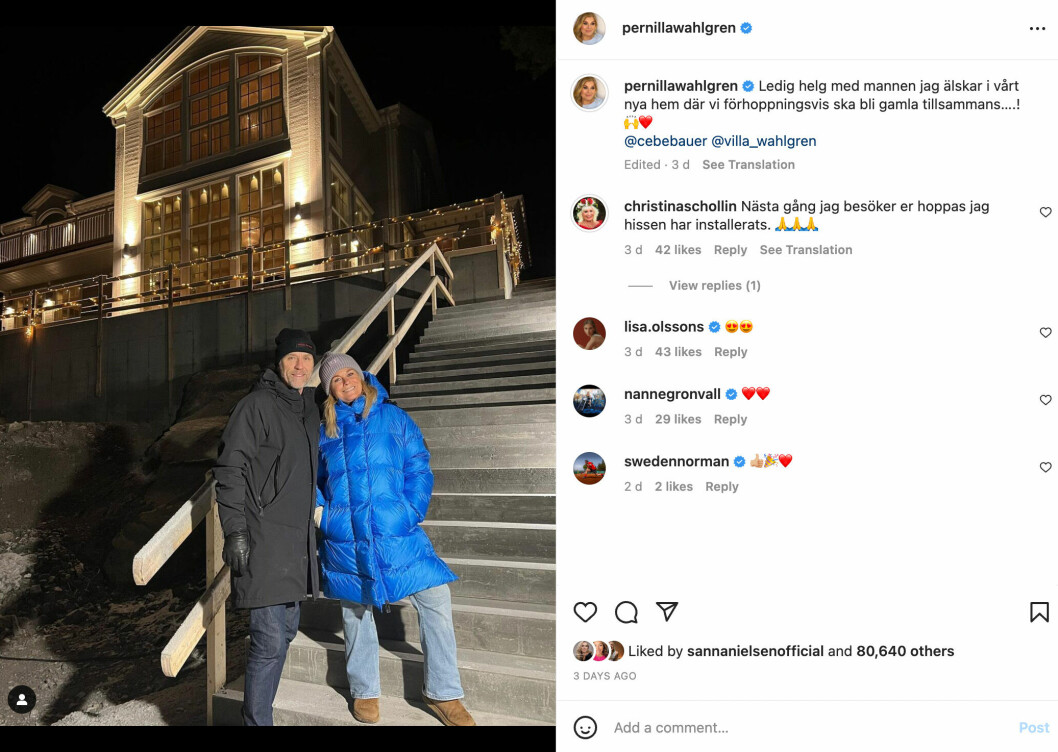 Vilken lycka! Pernilla Wahlgren och Christian Bauer framför det nybyggda huset på Lidingö