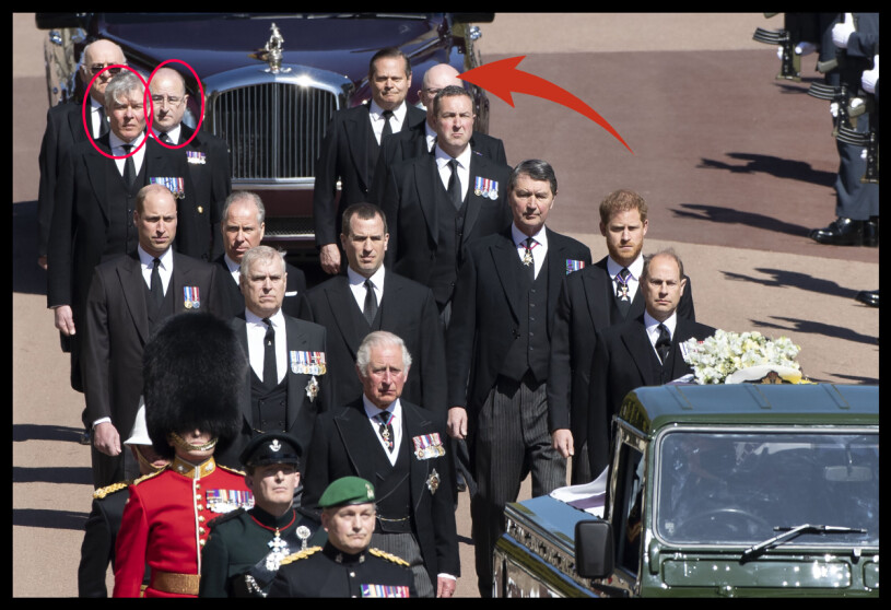 Trion som ärver prins Philip: Privatsekreteraren är inringad längst till vänster och i raden bakom går kammarbetjänten och hovlakejen. Betjänten Hovlakejen Privatsekreteraren Stephen Niedojadlo Archie Miller Bakewell William Henderson Ärver pengar efter prins Philip
