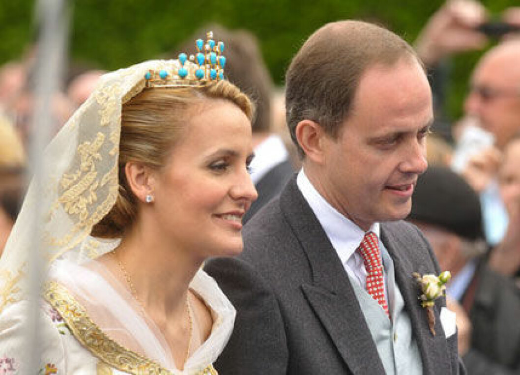 Jean d´Orleans gifte sig med sin Philomena De Tornos i turkos tiaria