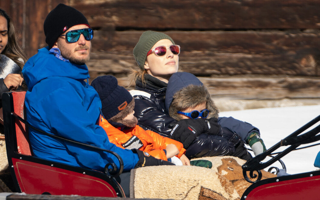 Pierre Casiraghi och Beatrice Borromeo njöt av den härliga solen i alperna. Pierre Casiraghi beatrice borromeo