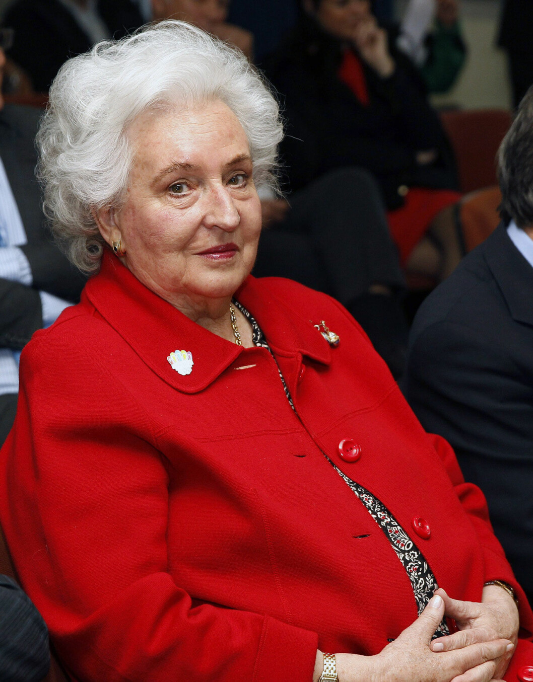 Pilar var Spaniens svar på Hagasessorna. Dona Pilar de Borbon