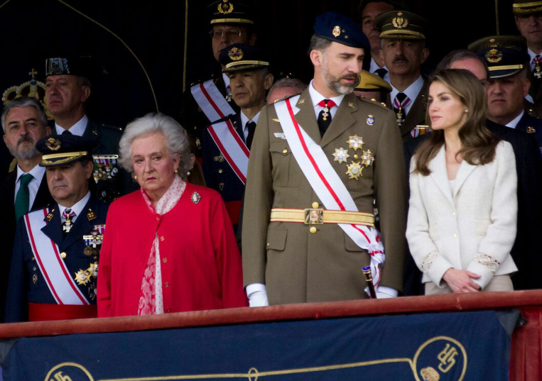 Spanjorerna var vana vid att se prinsessan Pilar på hedersläktaren tillsammans med kung Felipe (hennes brorson) och drottning Letizia. Prinsessan Pilar på hedersläktaren med sin käre brorson och hans Letizia.