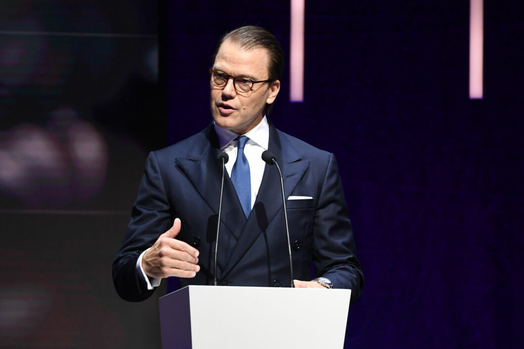 Dagens tal – och för en stund fick prins Daniel lätta på munskyddet. Prins Daniel Ludvika Hitachi ABB Power Grids