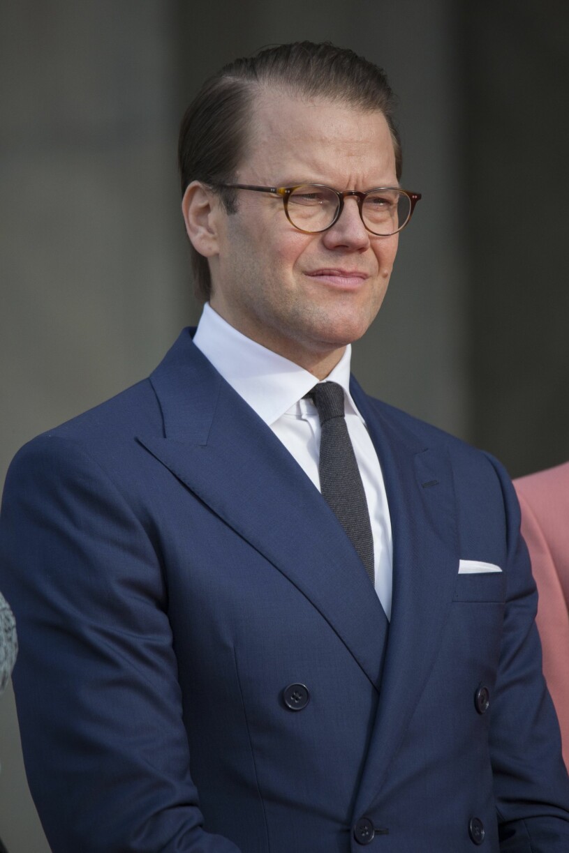 Prins Daniel var njursjuk när han förlovade sig med kronprinsessan Victoria. prins daniel njure