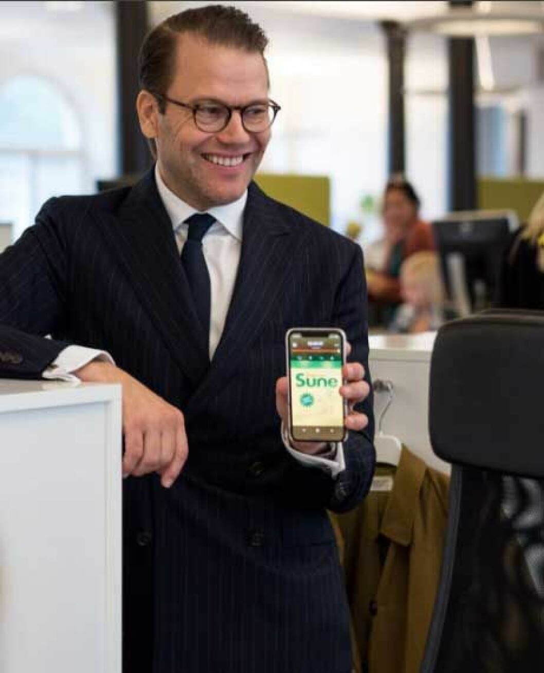 Prins Daniel visade upp vilken ljudbok prinsessan Estelle lyssnar på just nu! Prins Daniel visade upp vilken ljudbok prinsessan Estelle lyssnar på just nu!