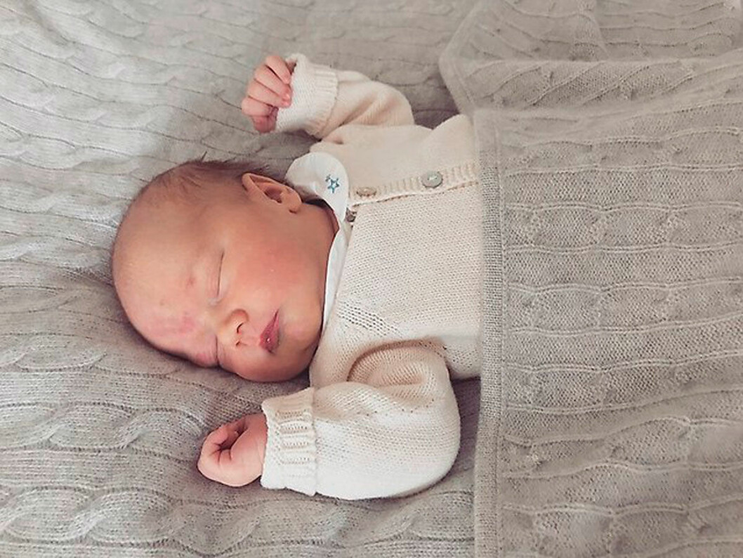 Nyfödda lilla prins Gabriel. prins gabriel 1 år