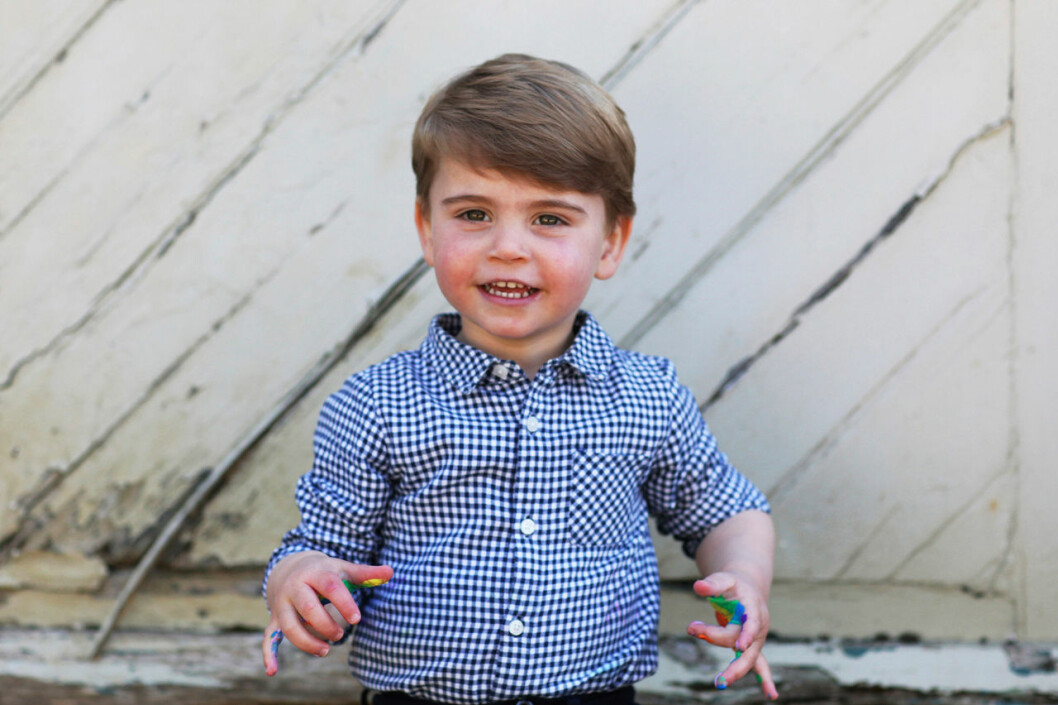 Louis, prinsen som bara vill kramas. Prins Louis, son till Kate och William