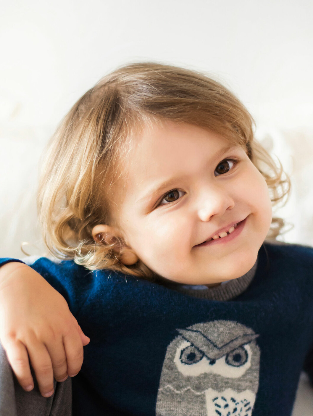 Så här såg det ut när prins Alexander fyllde 3 år. Hovet publicerade en ny bild på lillprinsen – med tillhörande grattishälsning. prins alexander 3 år