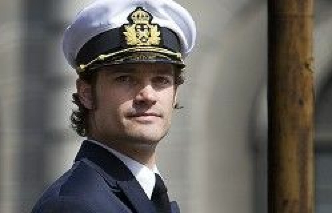 Prins Carl Philip tänker på det som hänt i Afghanistan. Prins Carl Philip tänker på det som hänt i Afghanistan.