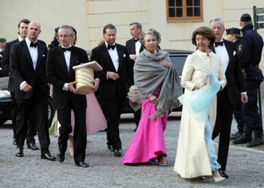 Prinsessan Christina med familjen och prinsessan Désirée. Prinsessan Christina med familjen och prinsessan Désirée.