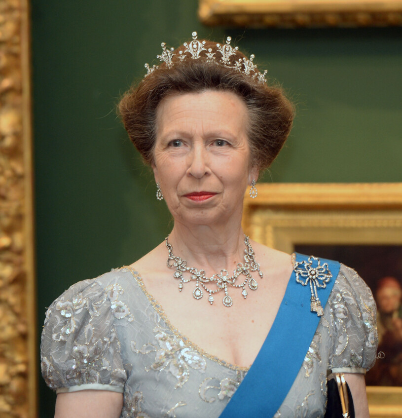 Prinsessan Anne visar sin kungliga sida: Det är så här världen förväntar sig att se henne. Prinsessan Anne