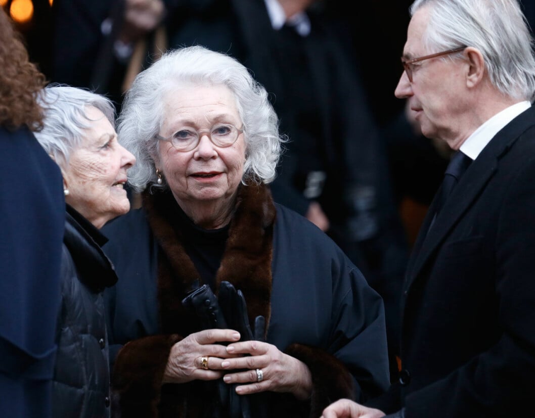 Prinsessan Christina representerade Hagasessorna i kyrkan. Här med sin man Tord Magnuson och Dagmar von Arbins syster Catharina Nilert. Prinsessan Christina representerade Hagasessorna i kyrkan. Här med sin man Tord Magnuson och Dagmar von Arbins syster Catharina Nilert.