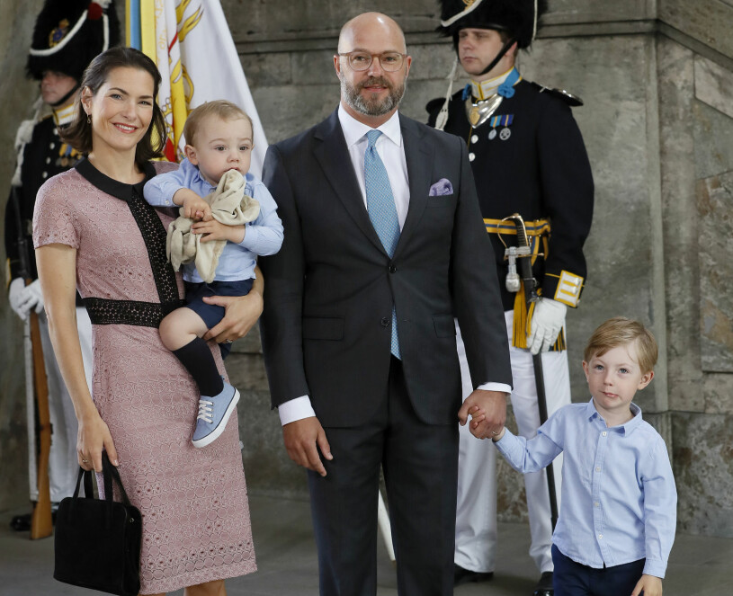 Prinsessan Christinas son Oscar Magnuson med sin fru Emma och barnen Henri och Albert. Prinsessan Christinas son Oscar Magnuson Emma Magnuson barn Henri Albert
