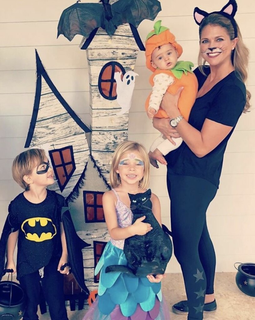 Prinsessan Madeleine och hennes barn tog Halloween på dödligt allvar. Prinsessan Madeleine och hennes barn.