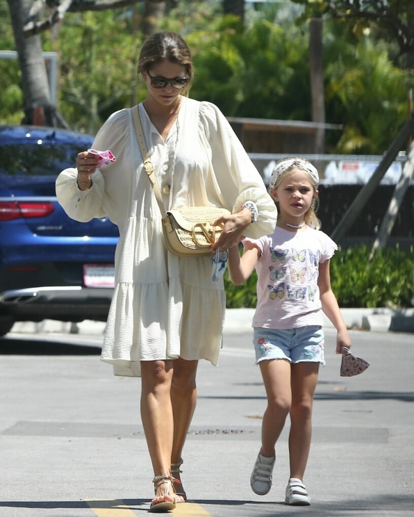 En nytagen bild på mor och dotter i Miami. Prinsessan Madeleine Prinsessan Leonore Miami 2020