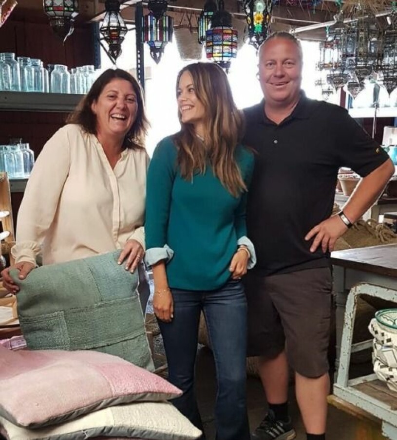 Prinsessan Sofia och hennes inredare Lill Andersen shoppar loss, till höger Richard Cederberg som driver c.i.a_cederbergs_interiors. Prinsessan Sofia Lill Andersen Richard Cederberg C.I.A Cederbergs Interiors i Dalarna