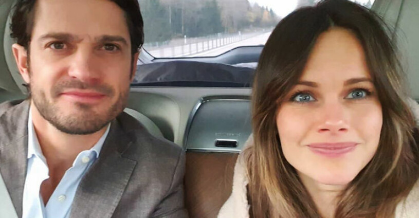 En selfie i bilen. Prinsessan Sofia Prins Carl Philip privata bilden Instagram bilen