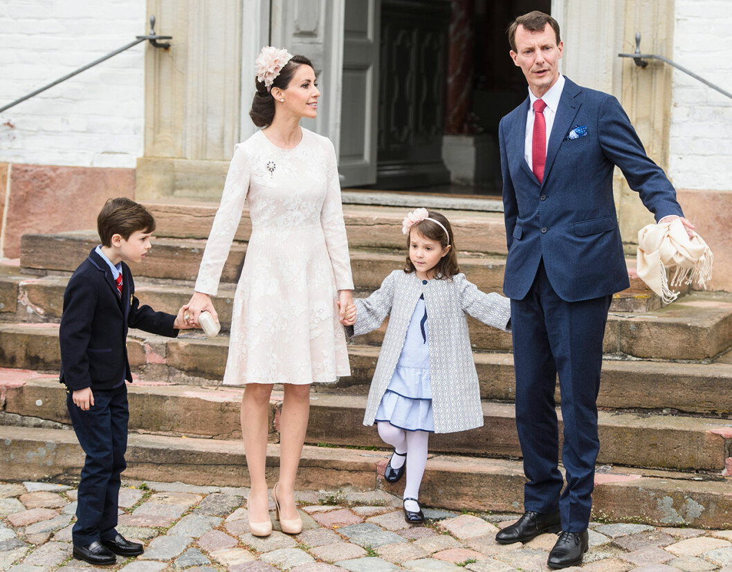 Inte bara fördelar med prinsfamiljens nya liv i Paris. prinsessan marie prins joachim paris