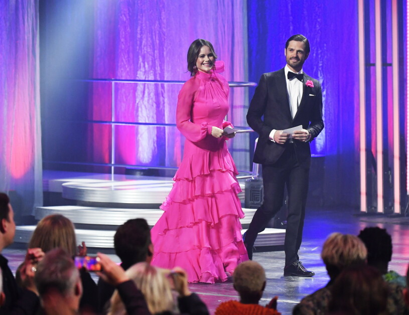 Vilken entré prinsparet gjorde! Prinsessan Sofia och prins Carl Philip på QX-galan.