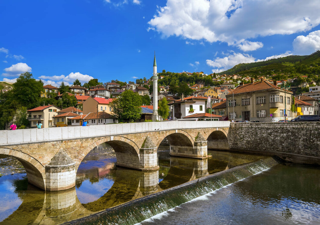 Kronprinsessan Victoria och prins Daniel reser till Bosnien på officiellt besök, här gamla stan i Sarajevo.