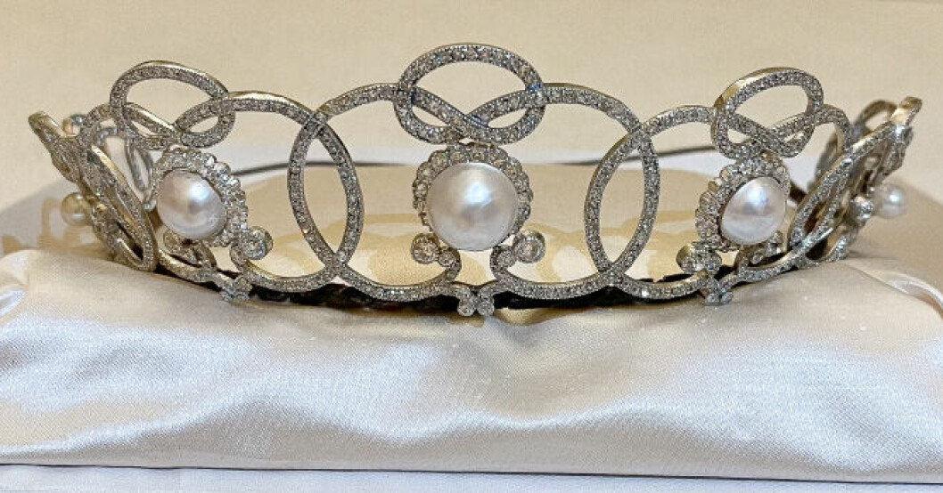 Prinsessan Ingrid Alexandras nya tiara! En snirklig skönhet med diamanter och pärlor infattade i platina.